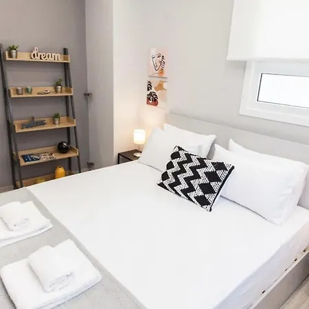 Appartamento Brand New Flat Near Lycabettus Hill By Luckeys Atene Esterno foto
