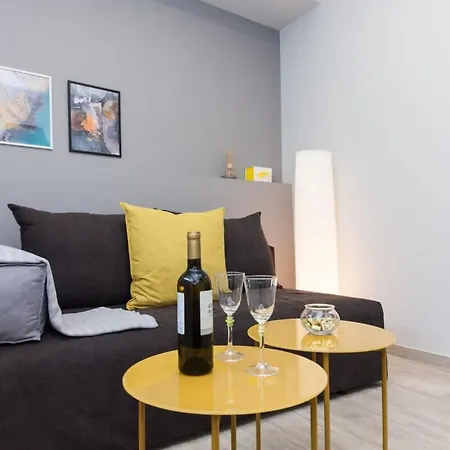 Appartamento Brand New Flat Near Lycabettus Hill By Luckeys Atene Esterno foto