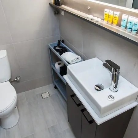 Appartamento Brand New Flat Near Lycabettus Hill By Luckeys Atene Esterno foto