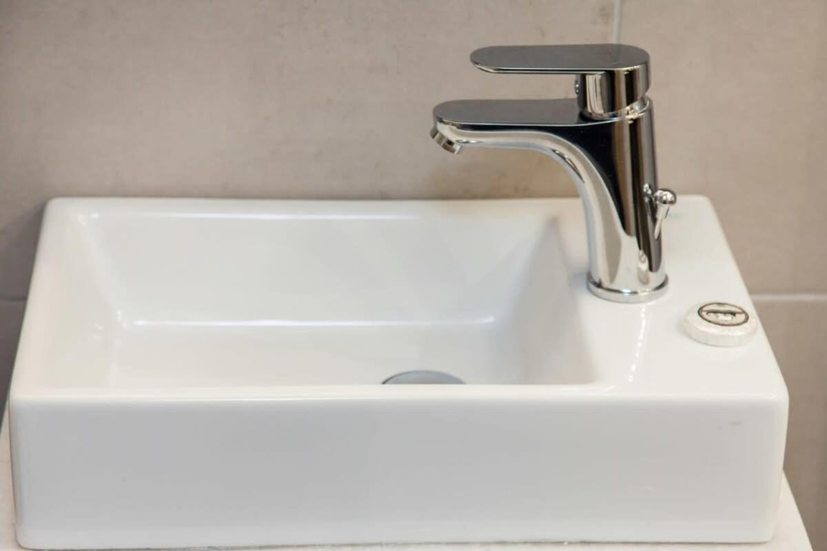 Brand New Flat Near Lycabettus Hill By Luckeys * Athens