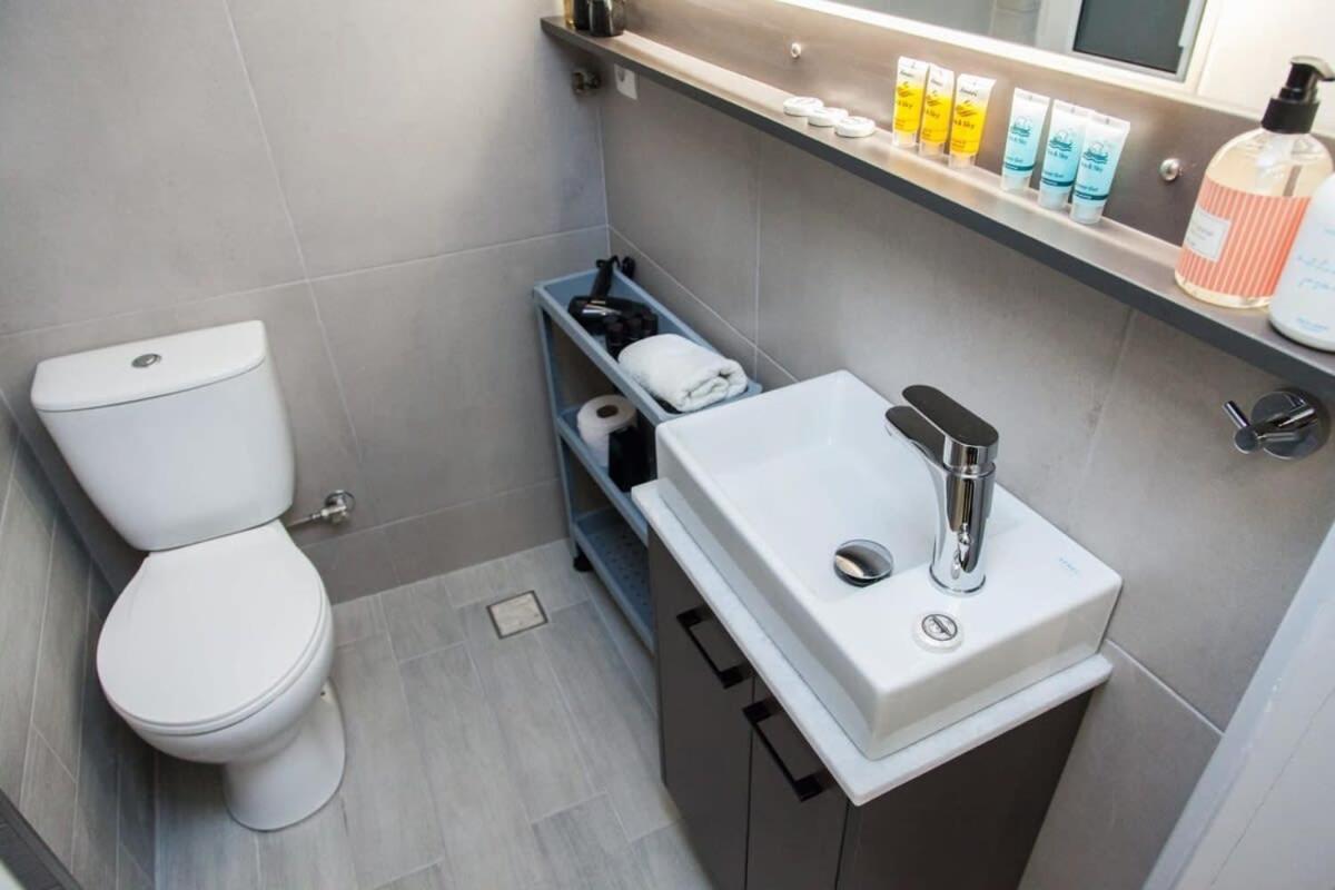 Brand New Flat Near Lycabettus Hill By Luckeys Apartment